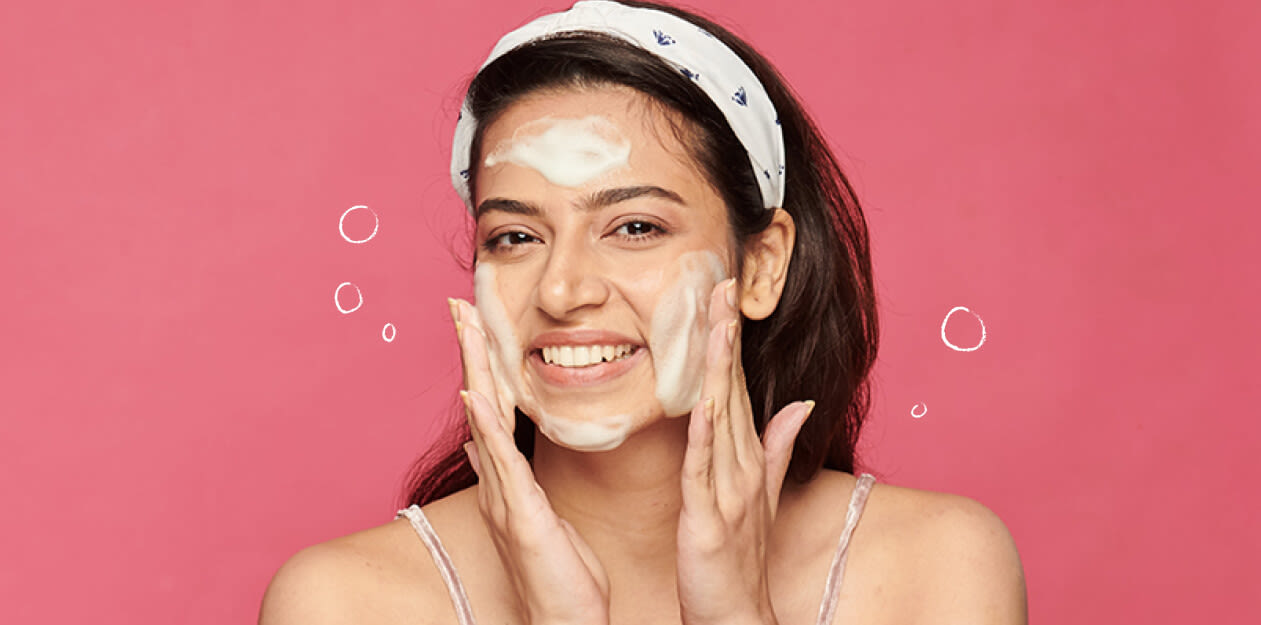 https://www.cleanandclear.in/sites/cleanandclear_in/files/face-washing-101_banner.jpg